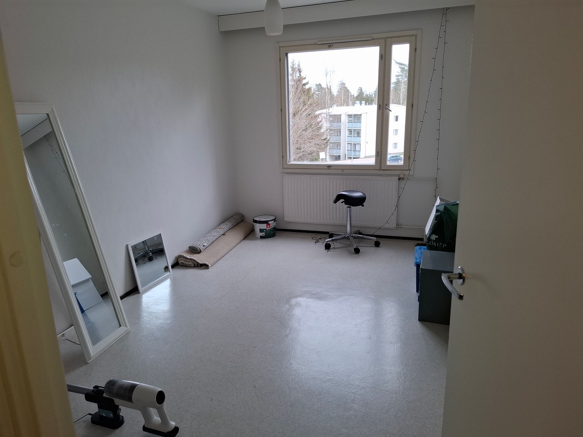 Image 6/13