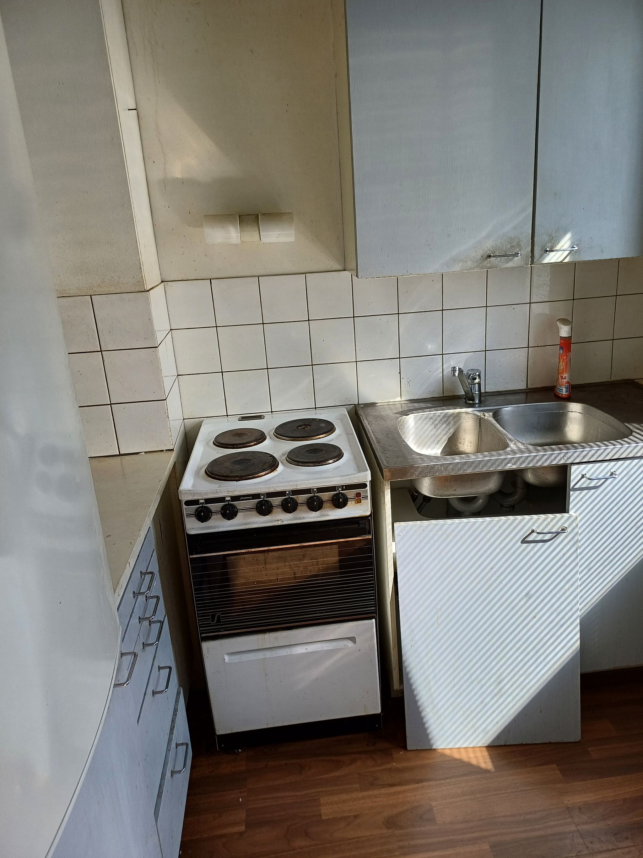 Image 11/14