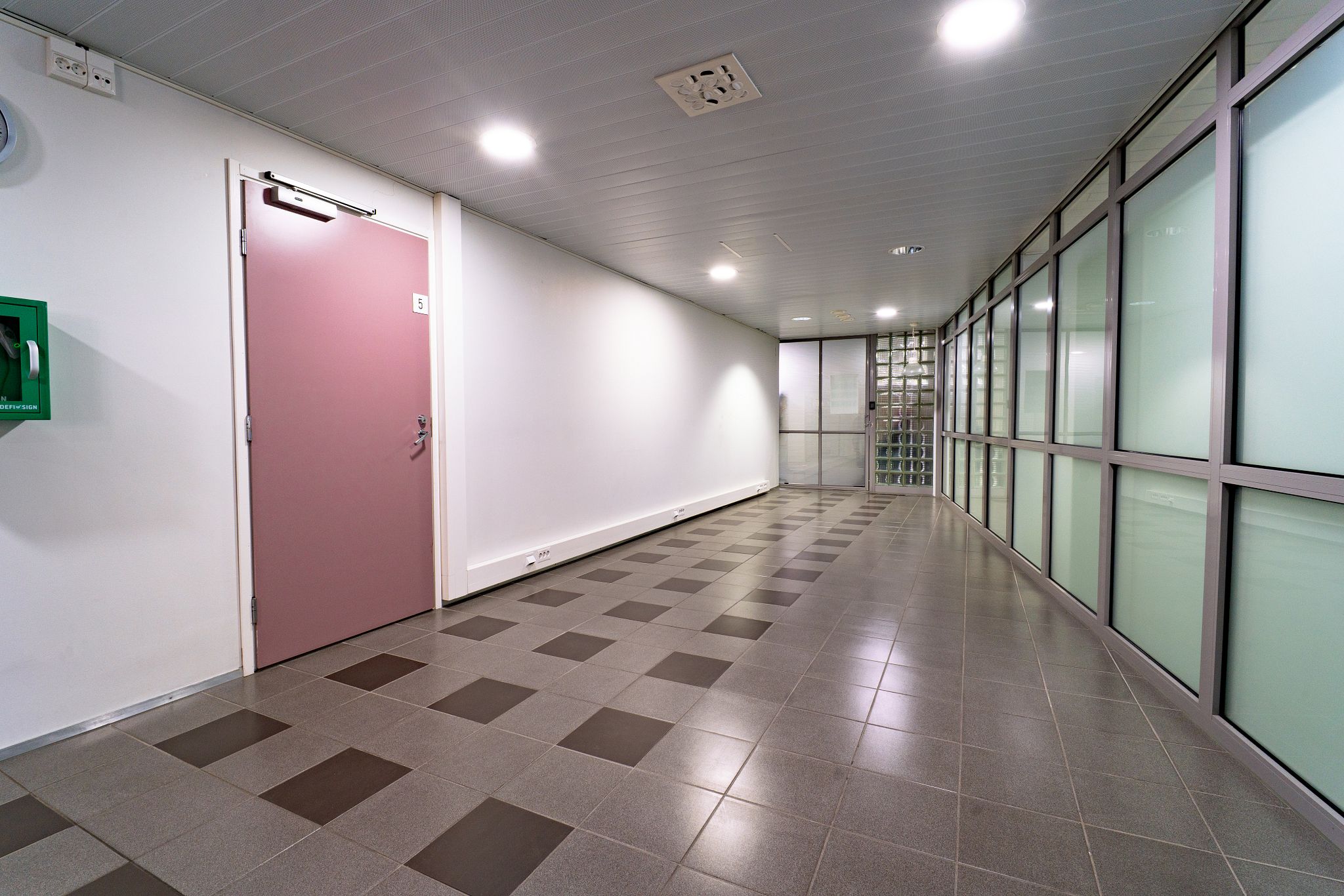 Image 5/13