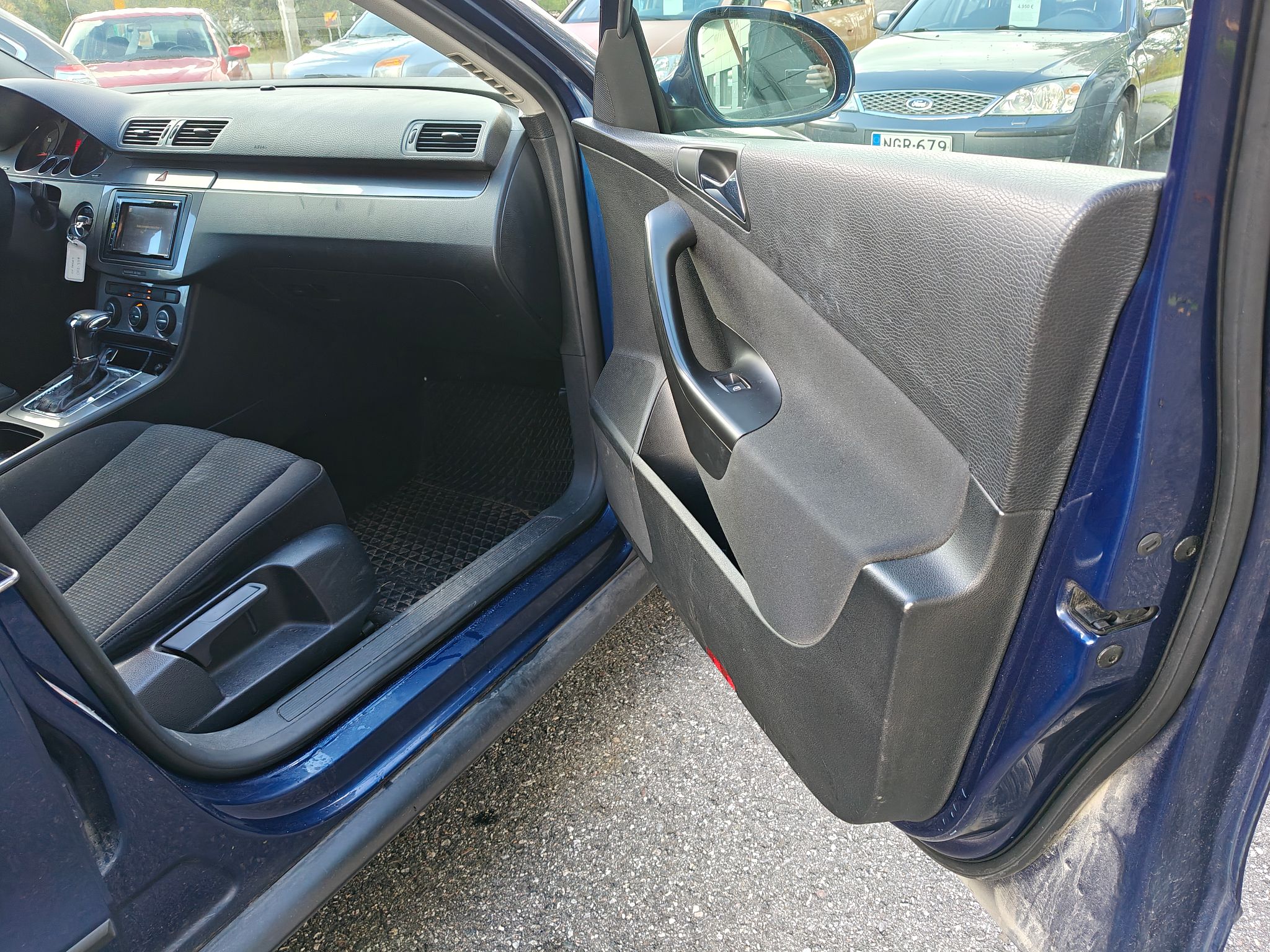 Image 10/26