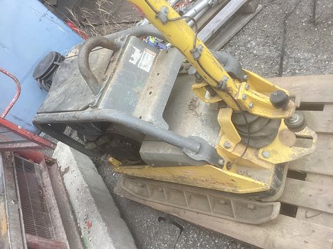 Image 1/6