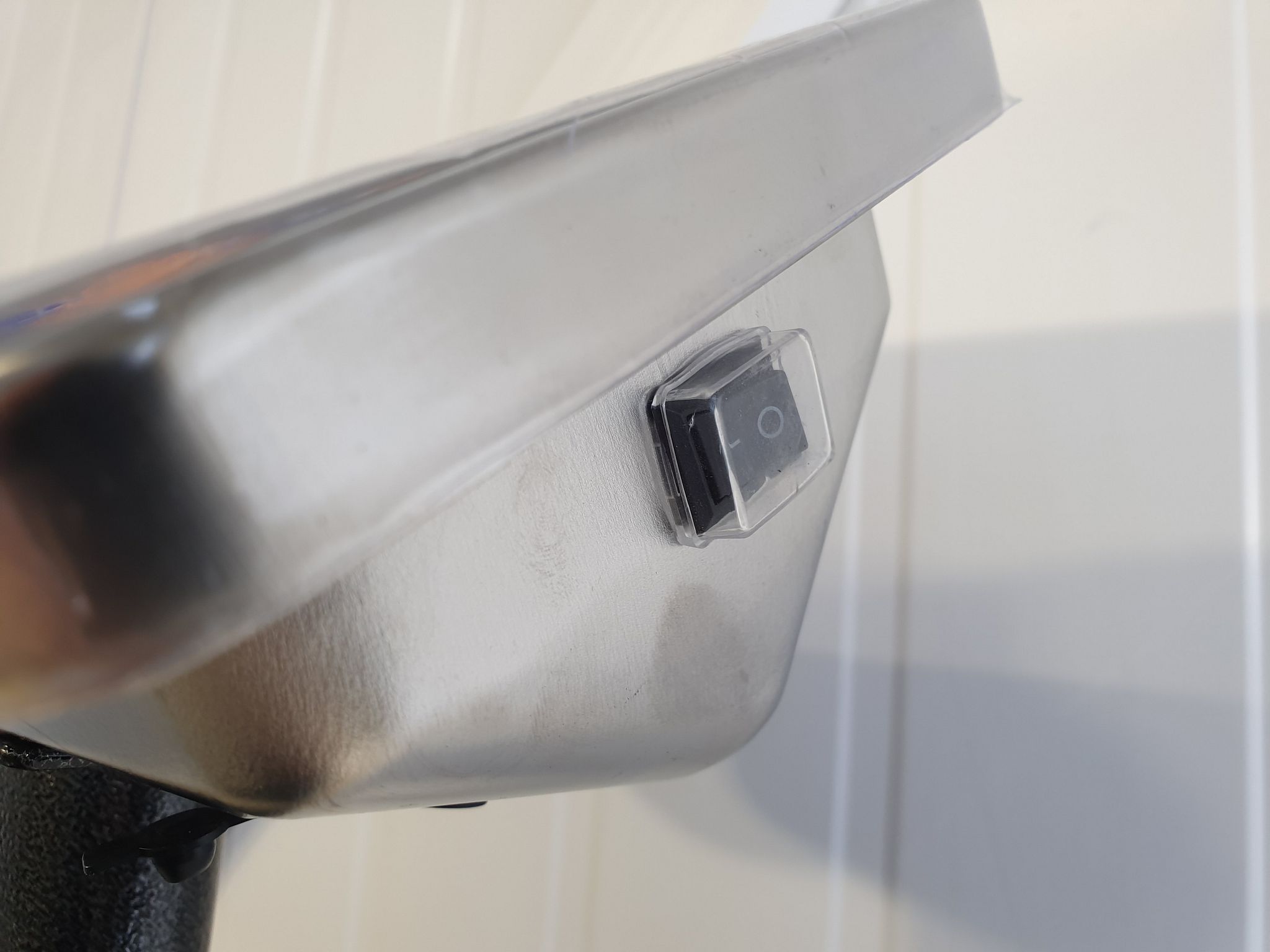 Image 6/12