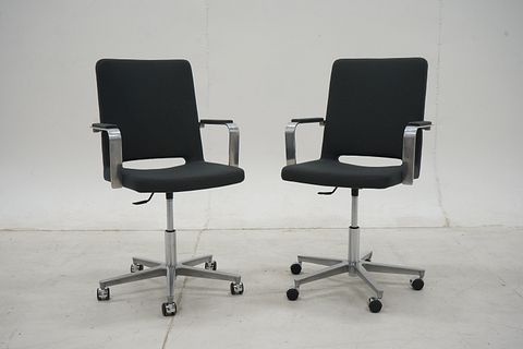 Image 1/10