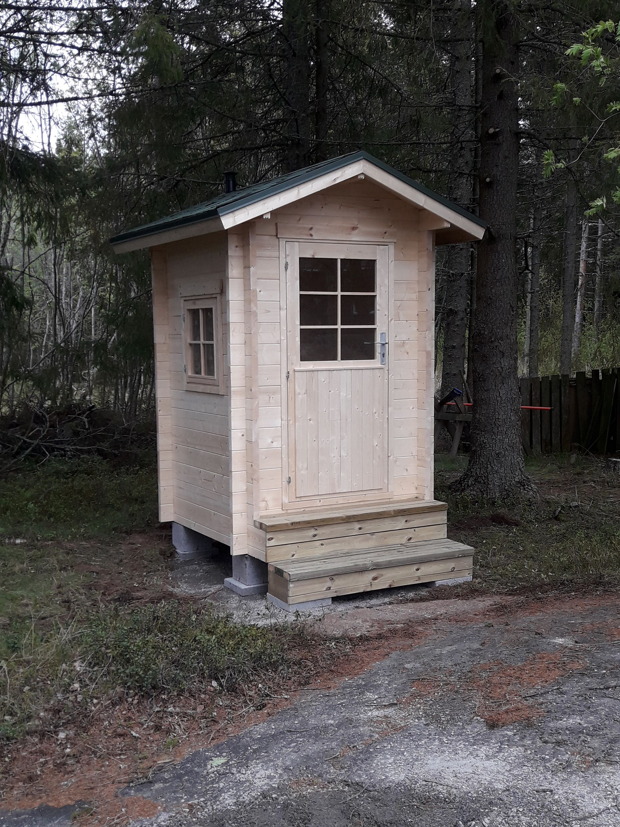 Image 2/4
