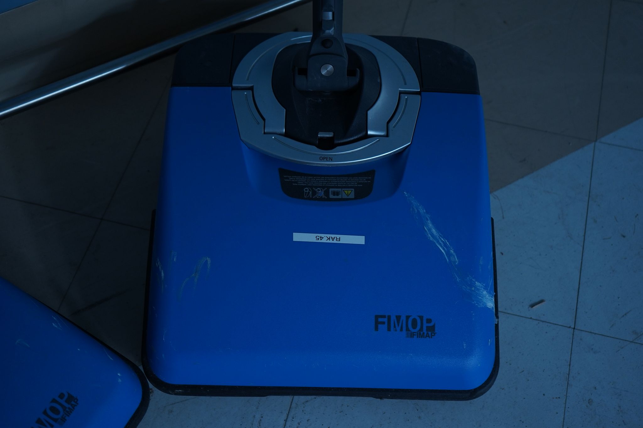 Image 4/15