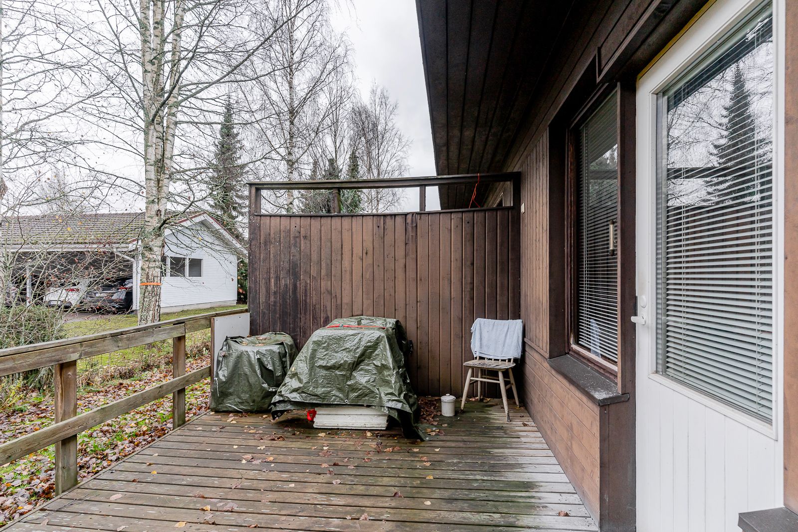 Image 12/16
