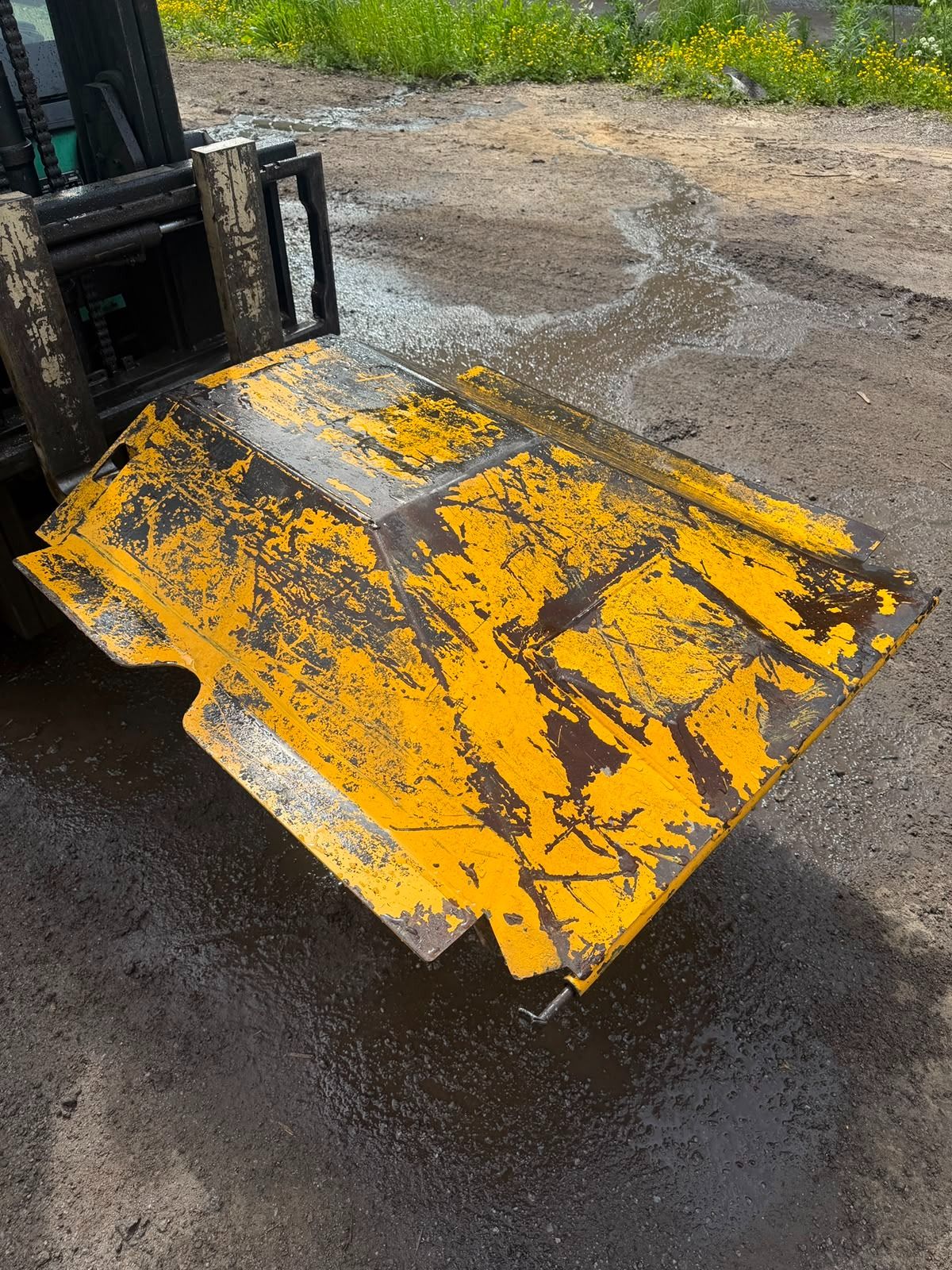 Image 1/8