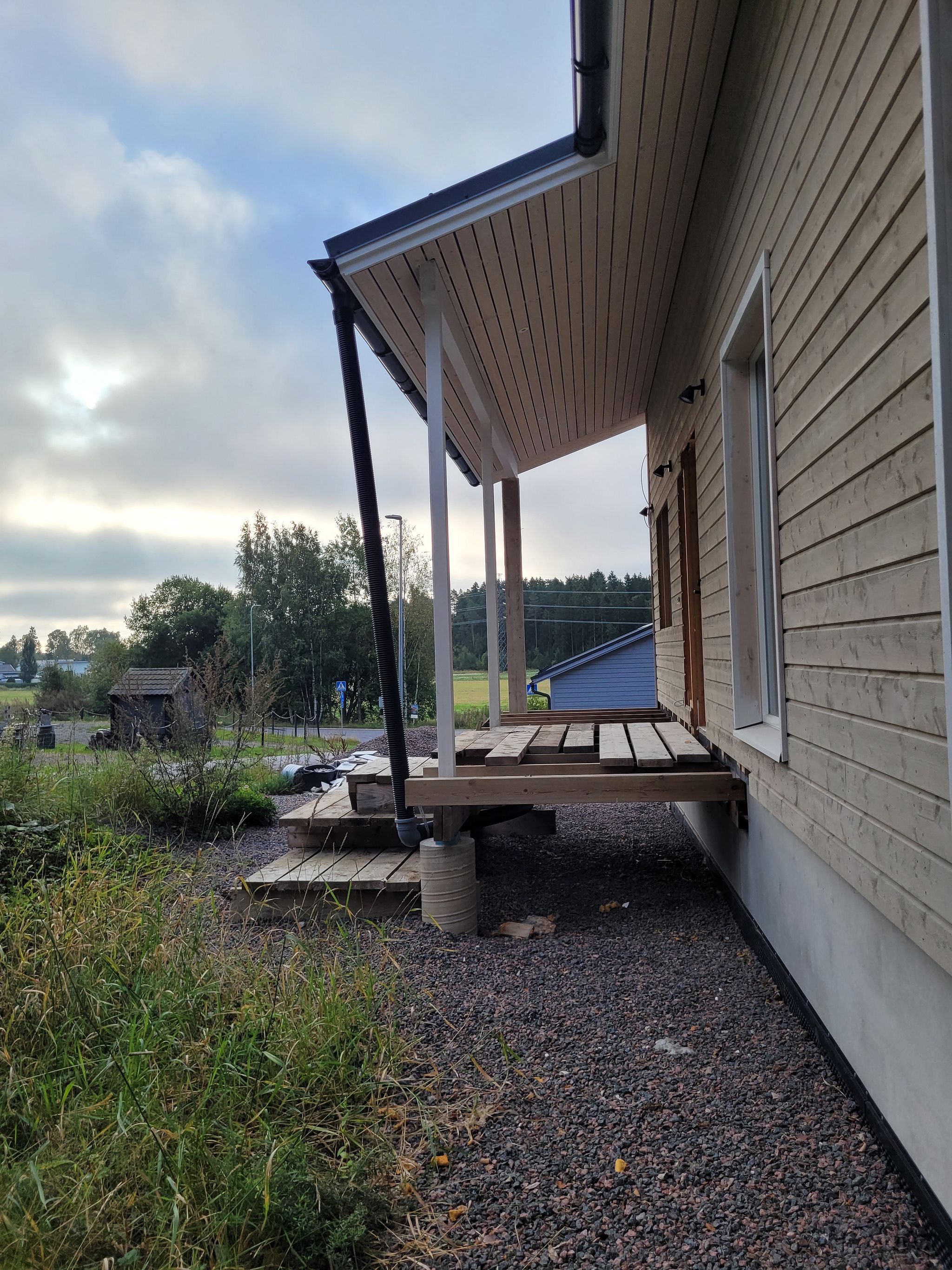 Image 6/85