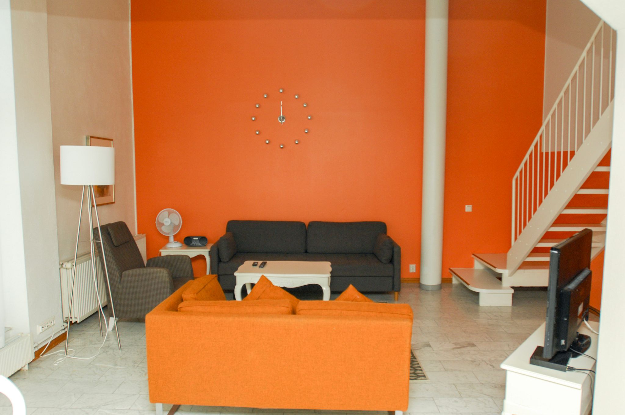 Image 10/28