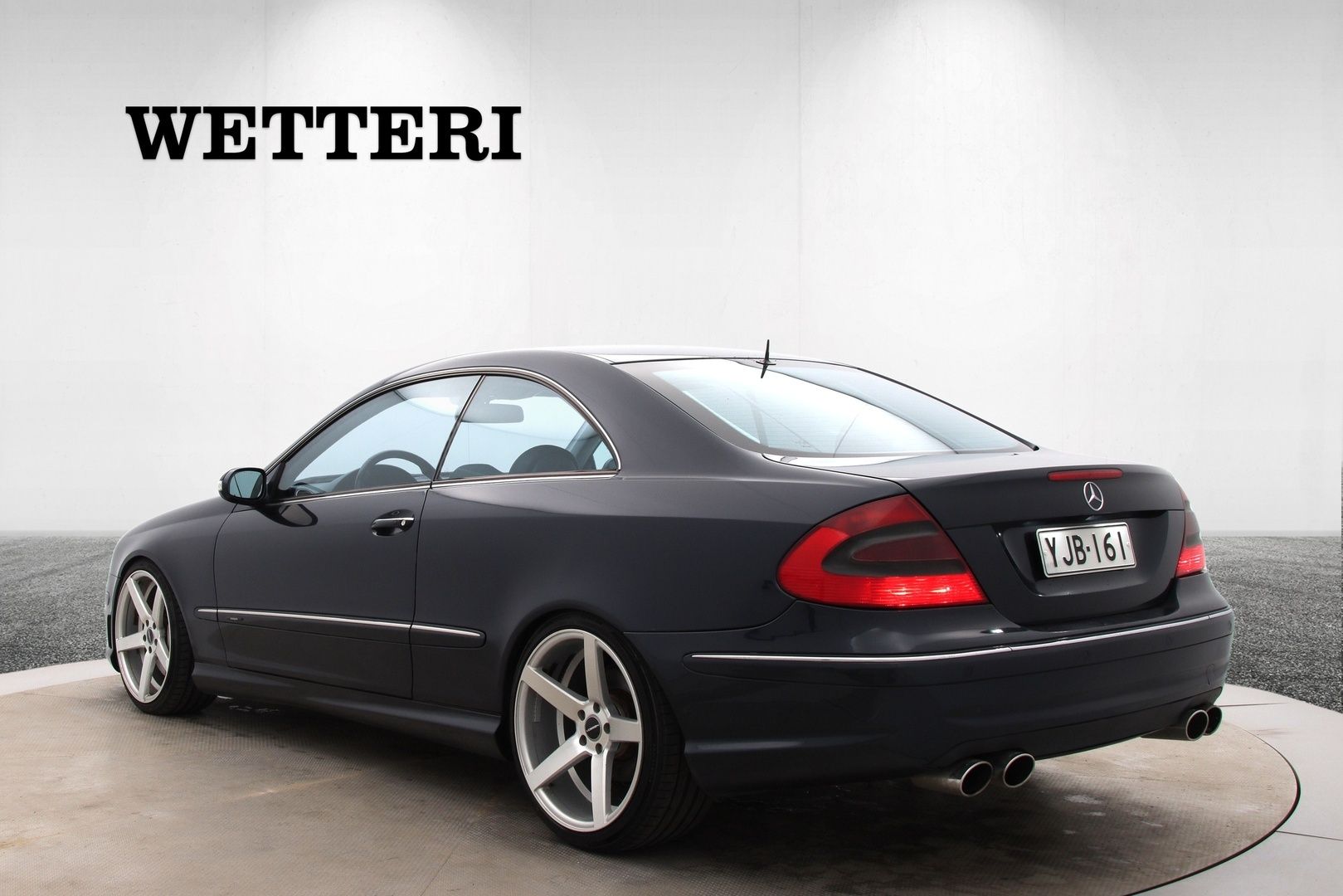 Image 3/51