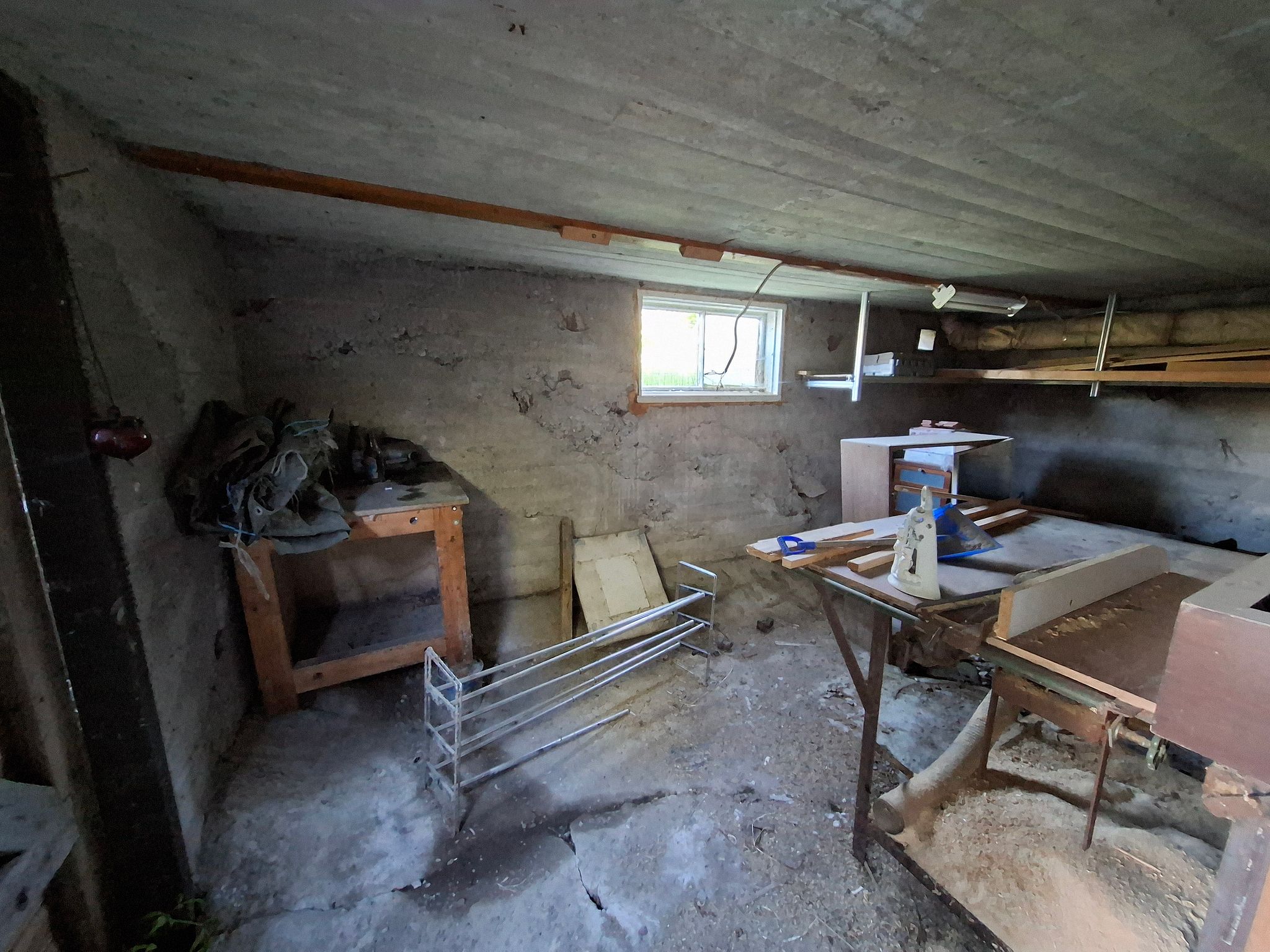 Image 16/25