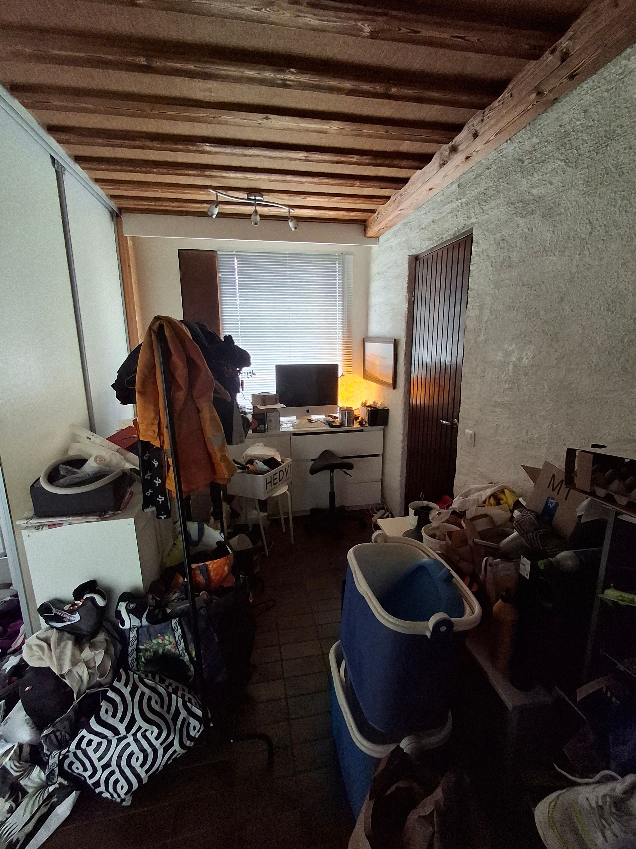 Image 3/23