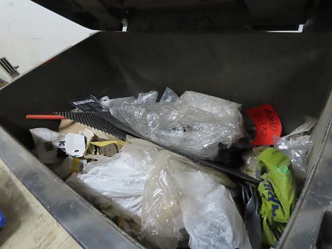 Image 6/6