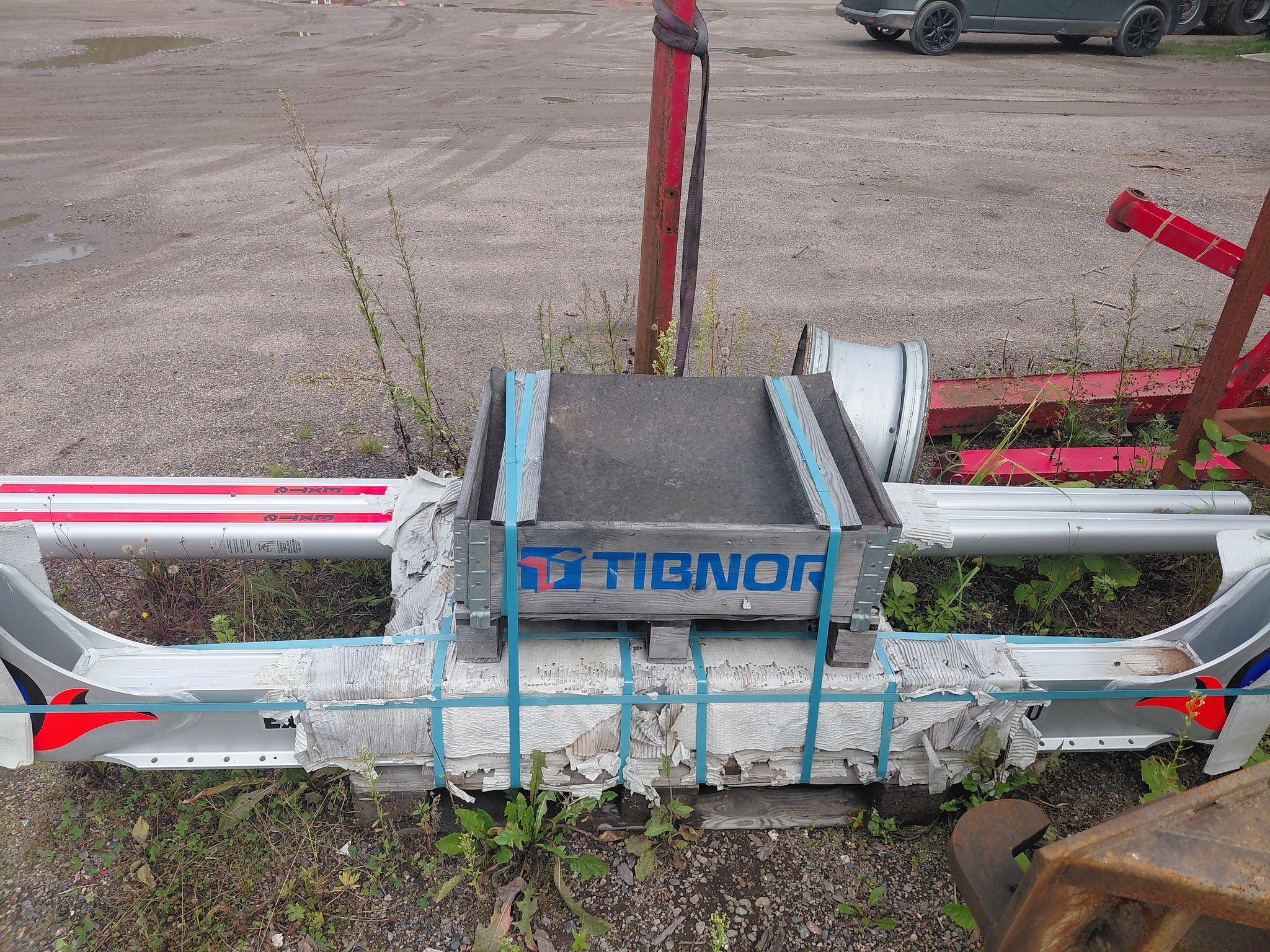 Image 2/5