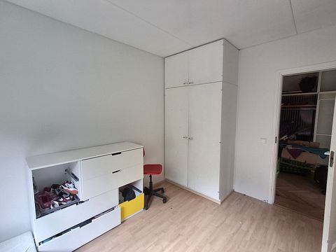 Image 18/30