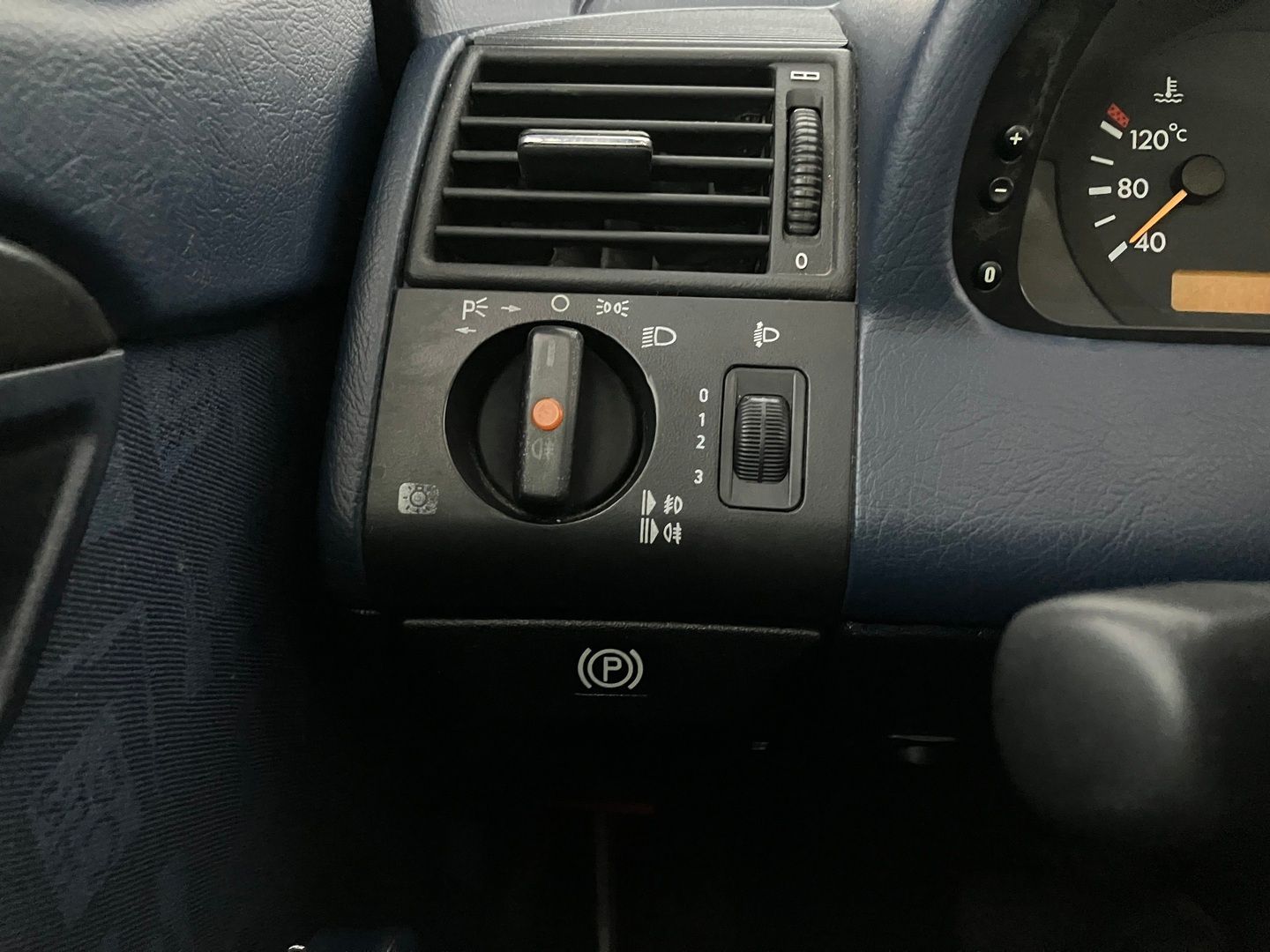 Image 12/22