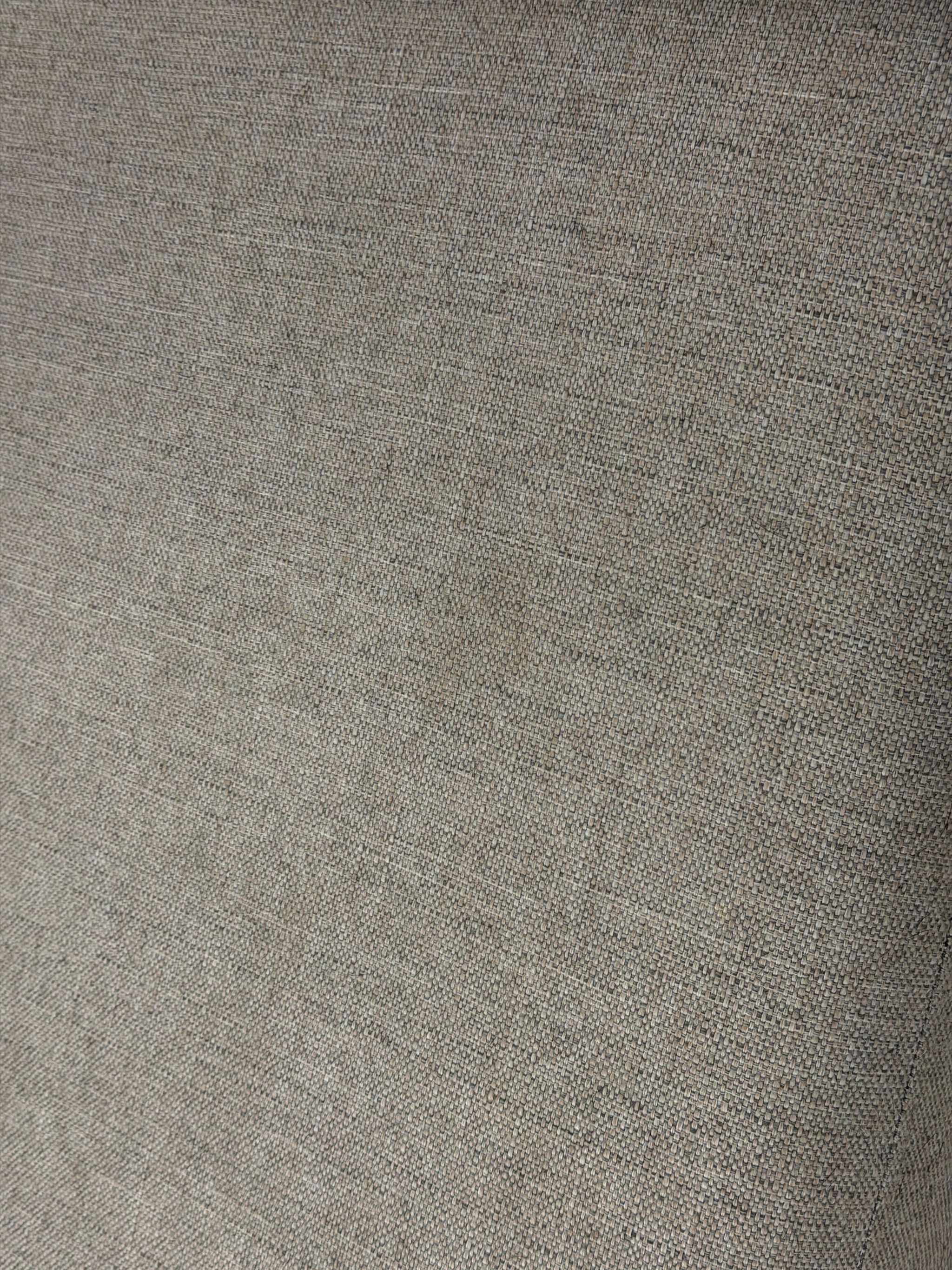 Image 6/9