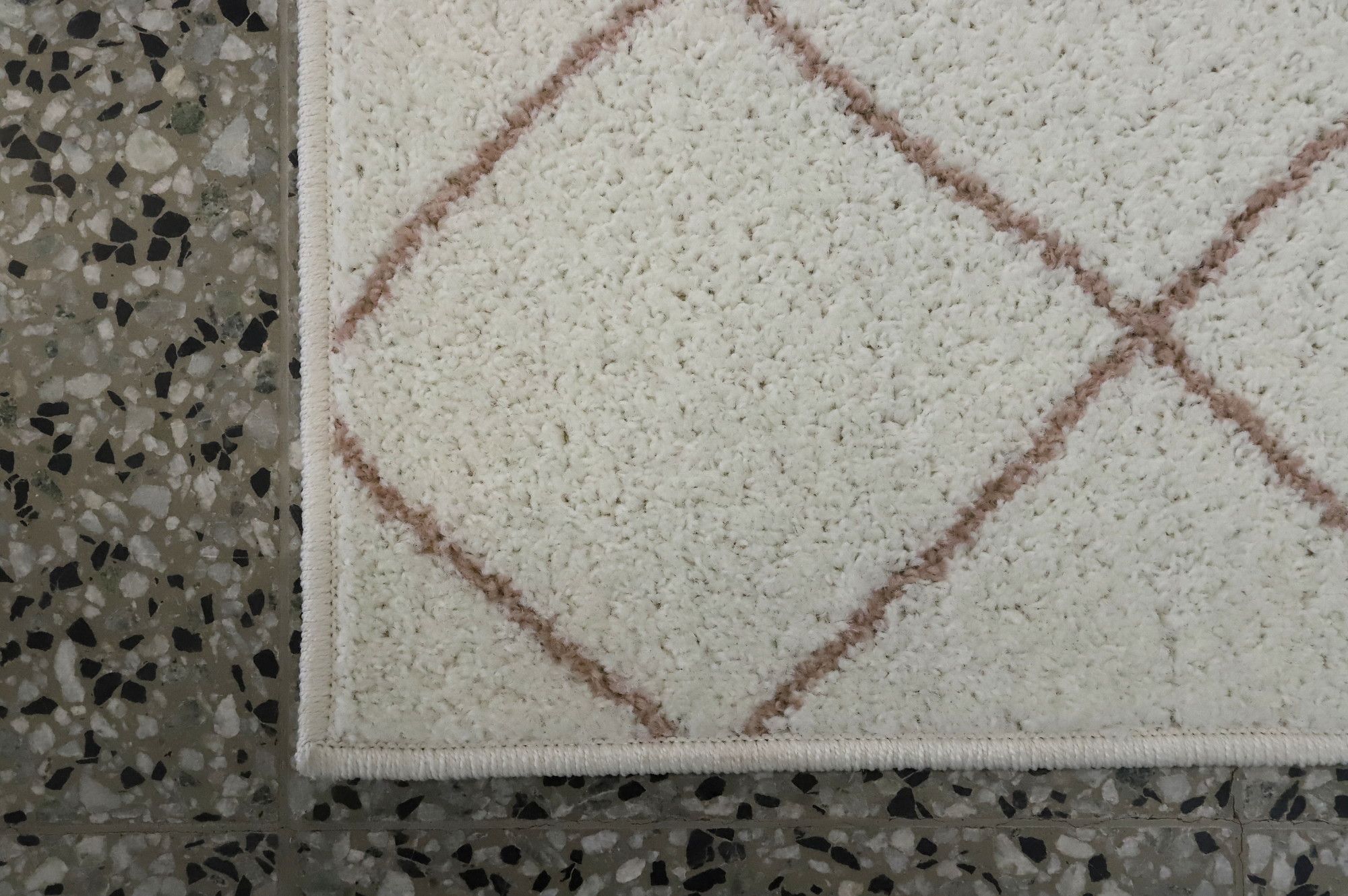 Image 3/5