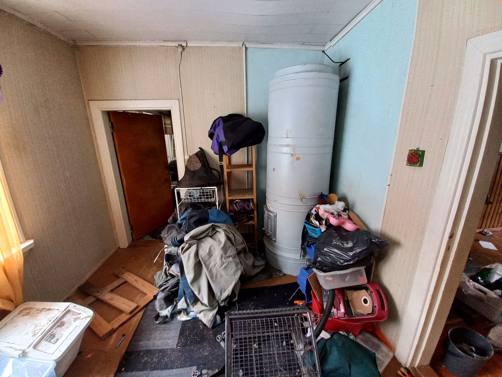 Image 3/57
