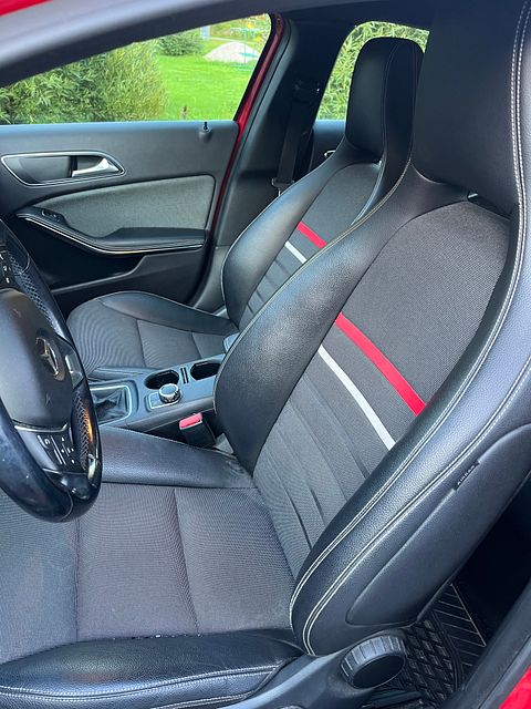 Image 14/18