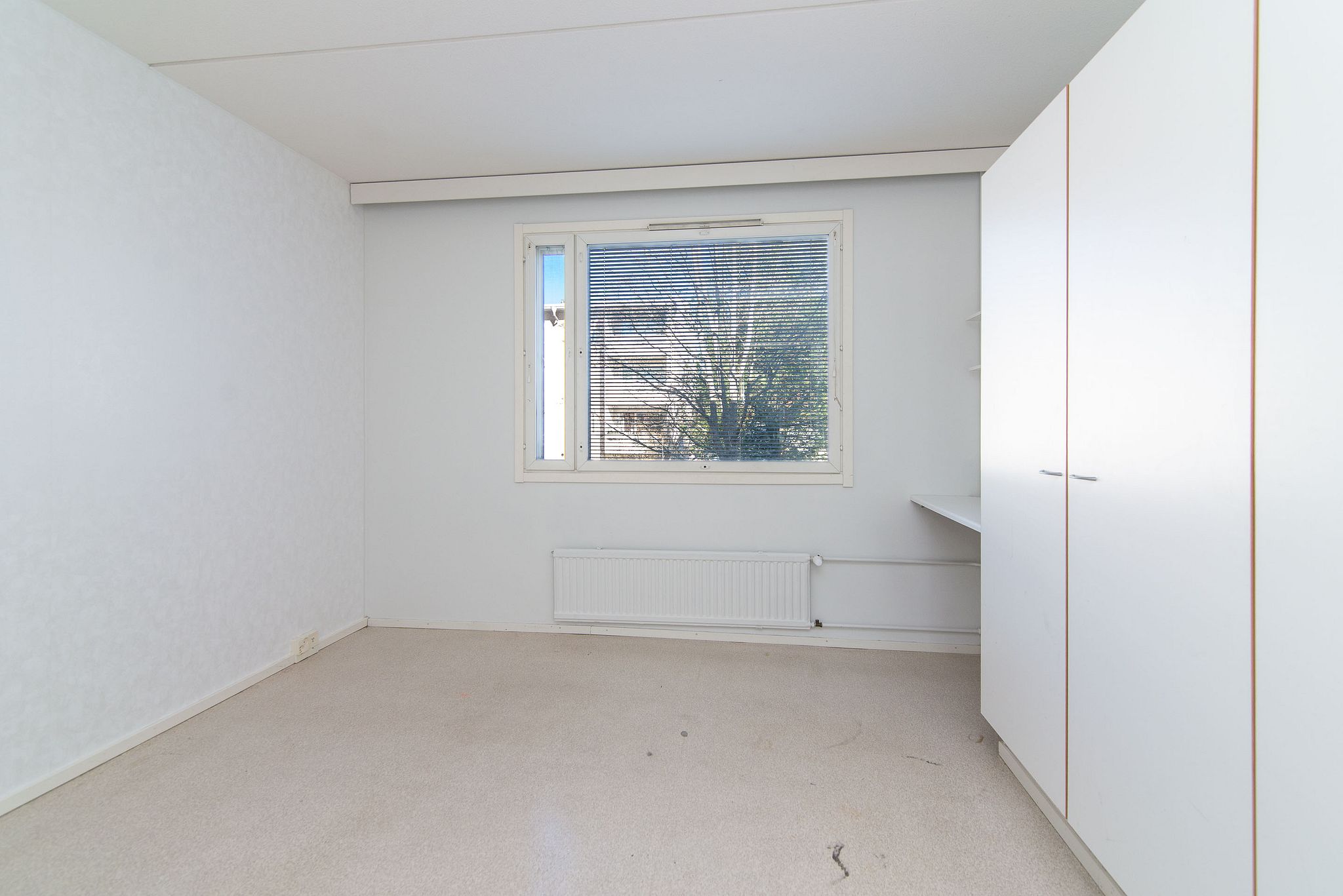 Image 8/22