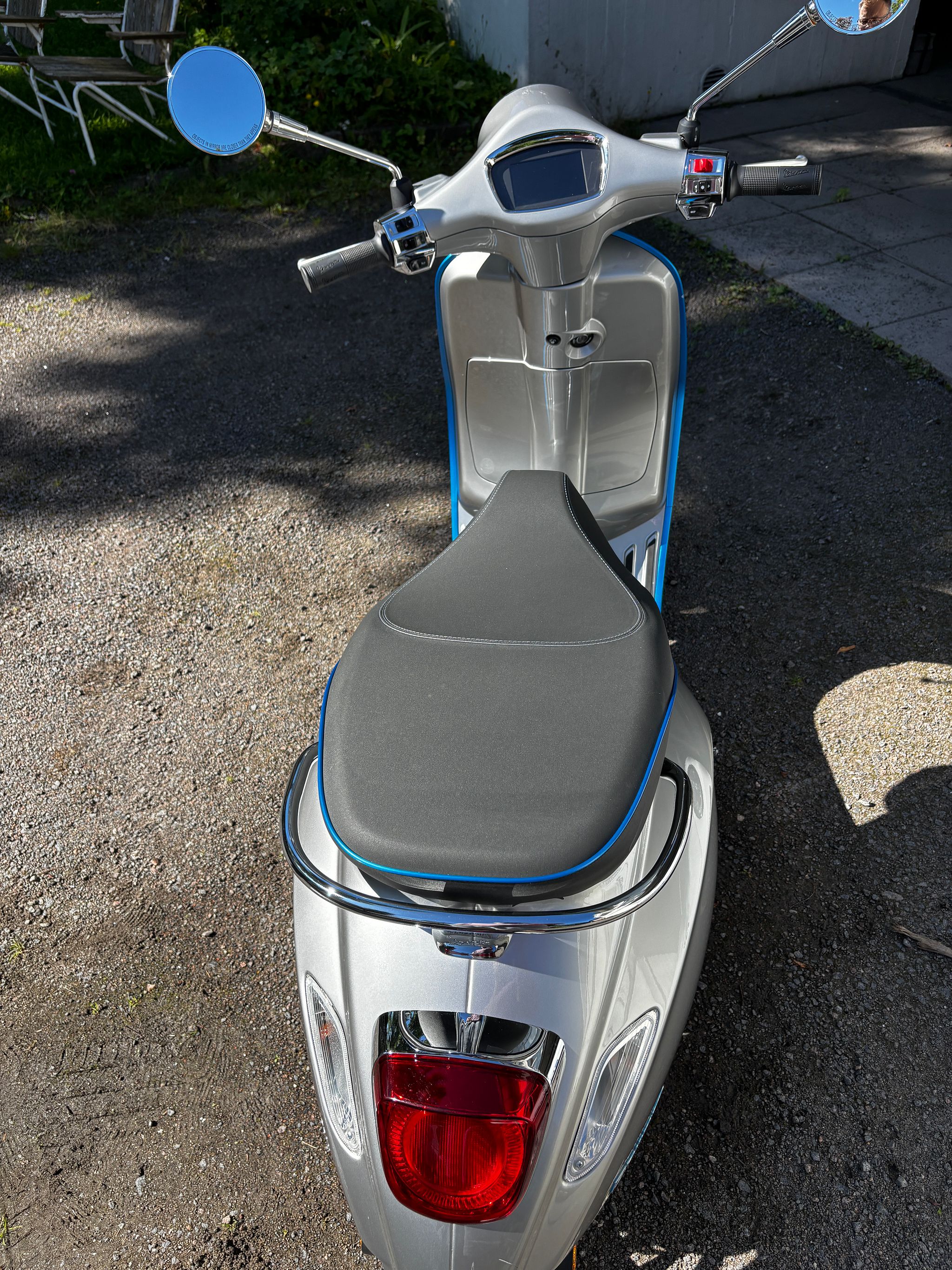 Image 14/19