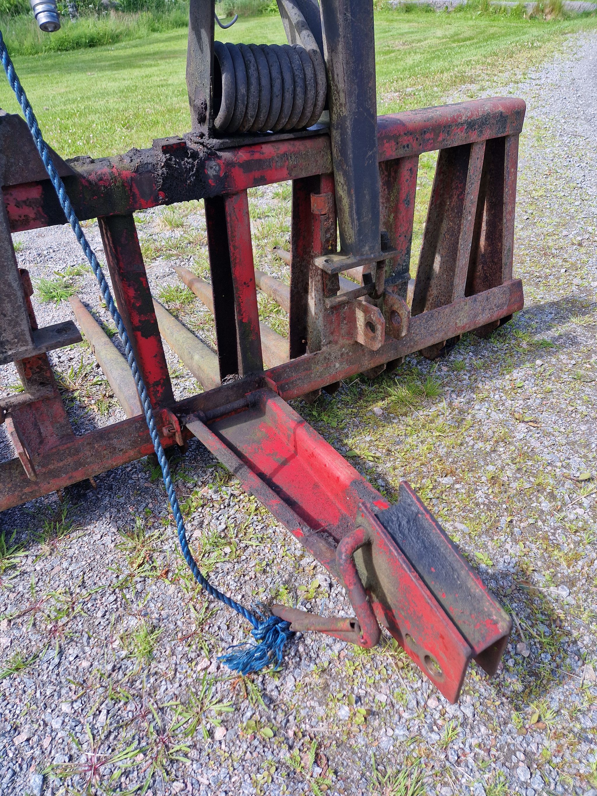 Image 6/15