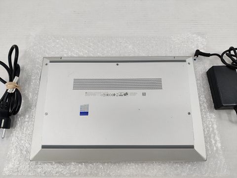 Image 4/6