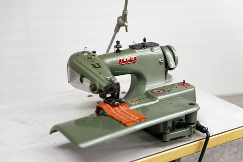 Image 1/38