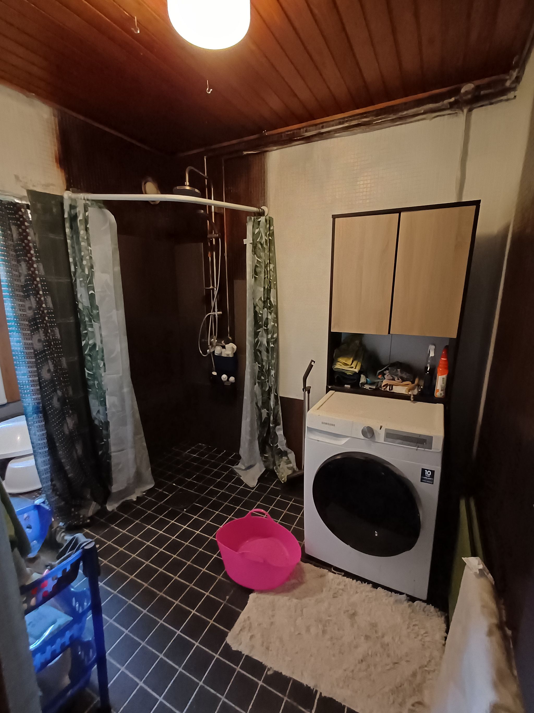 Image 44/48
