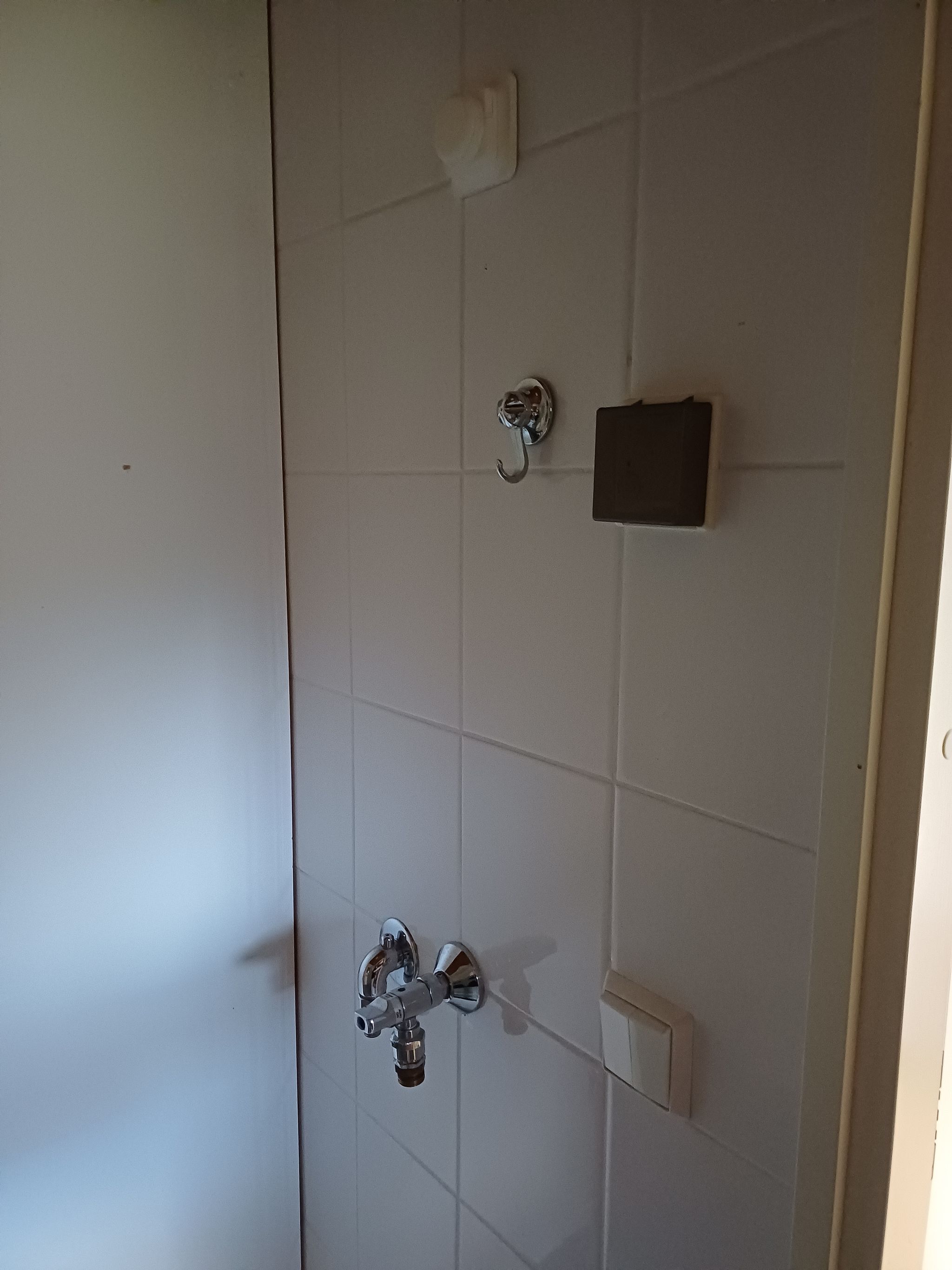 Image 3/27