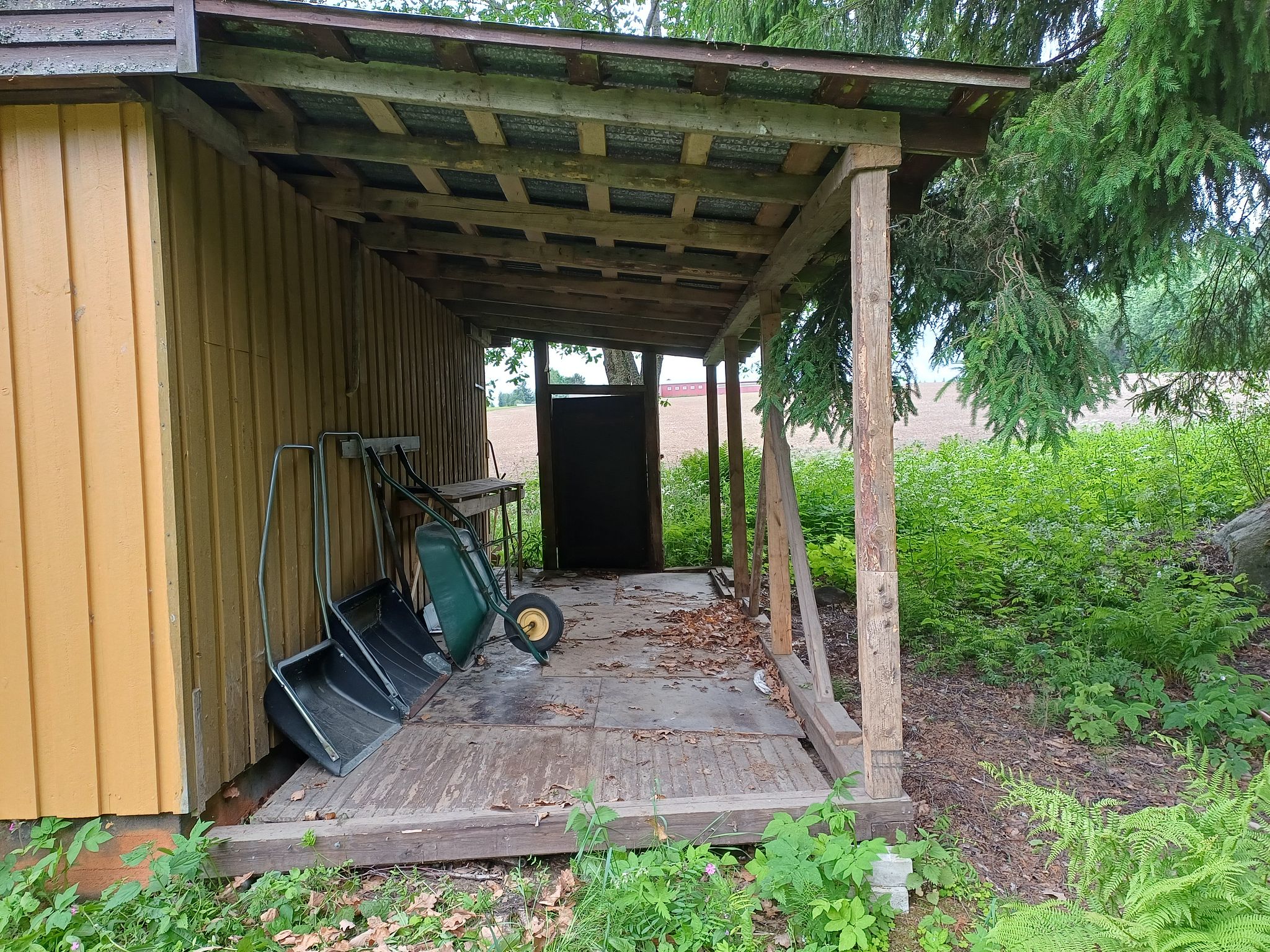 Image 18/56