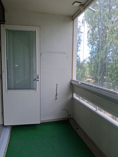 Image 12/14