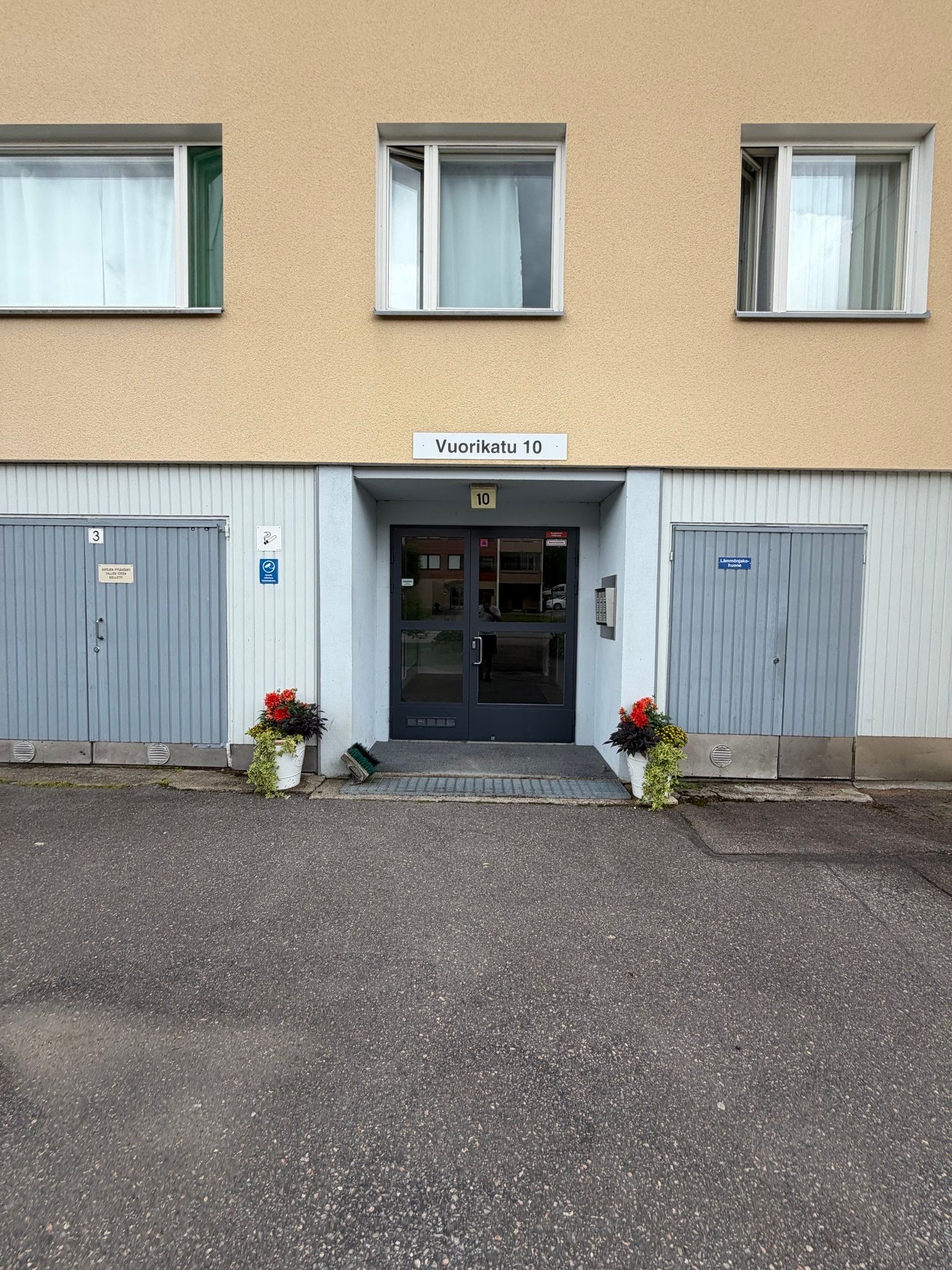 Image 5/15