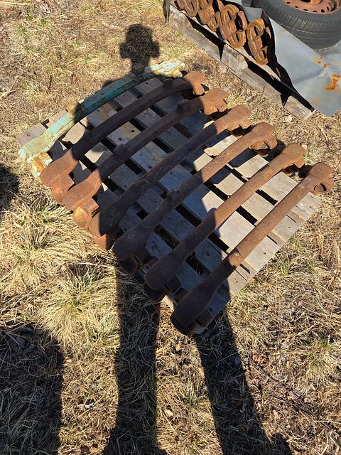 Image 2/12