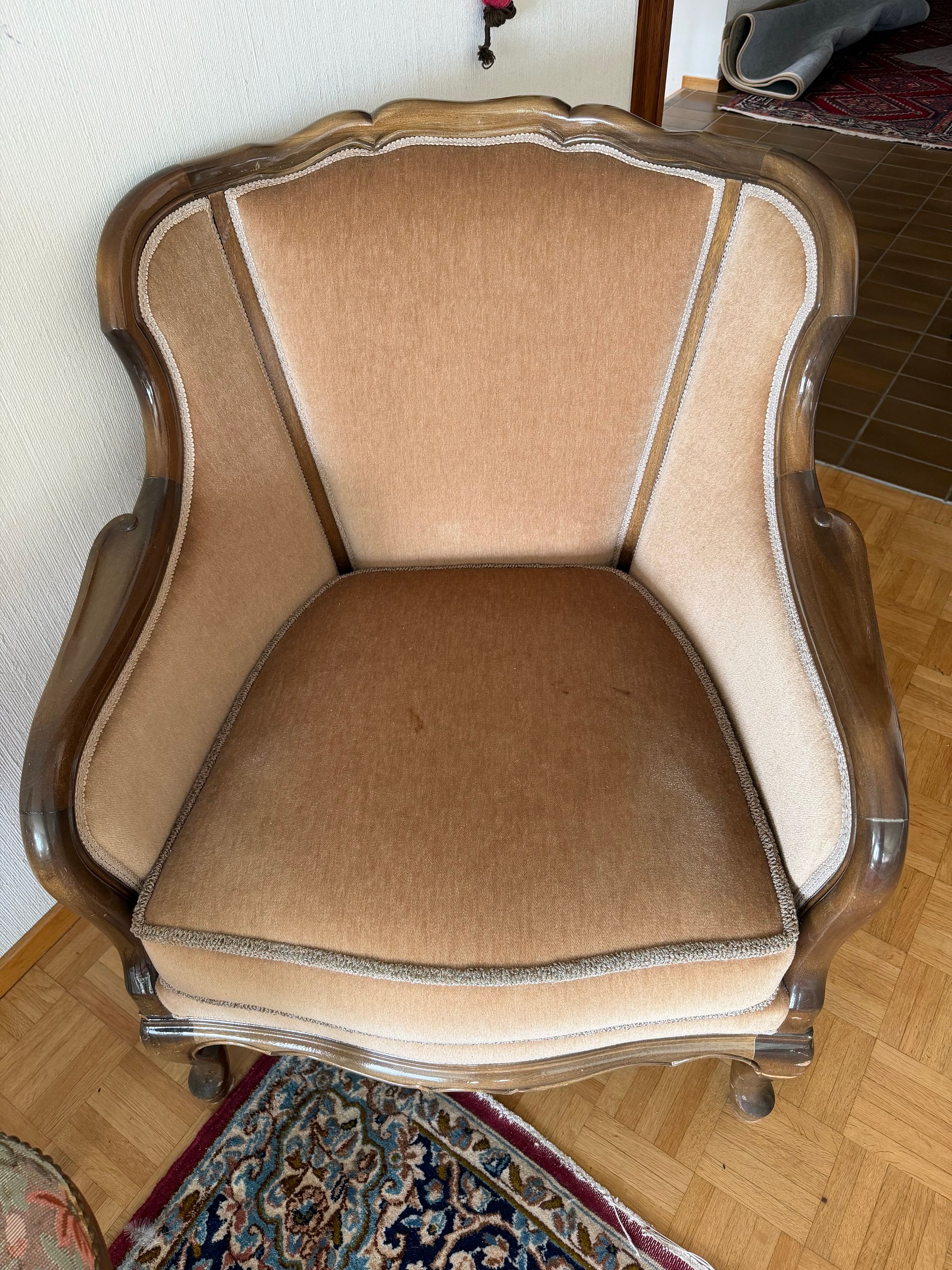 Image 1/26