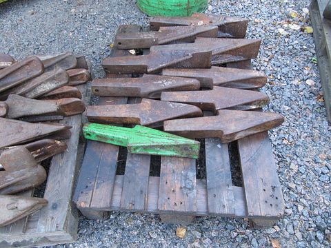 Image 3/11