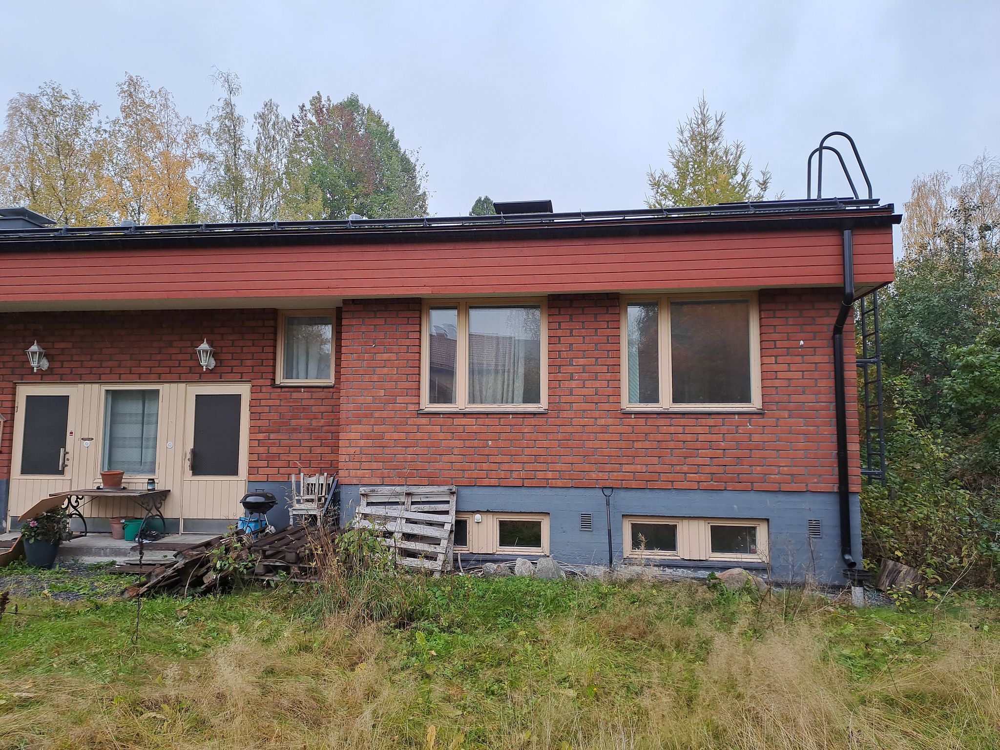 Image 2/66