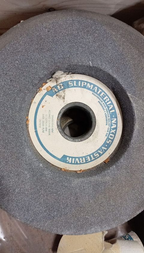 Image 4/4