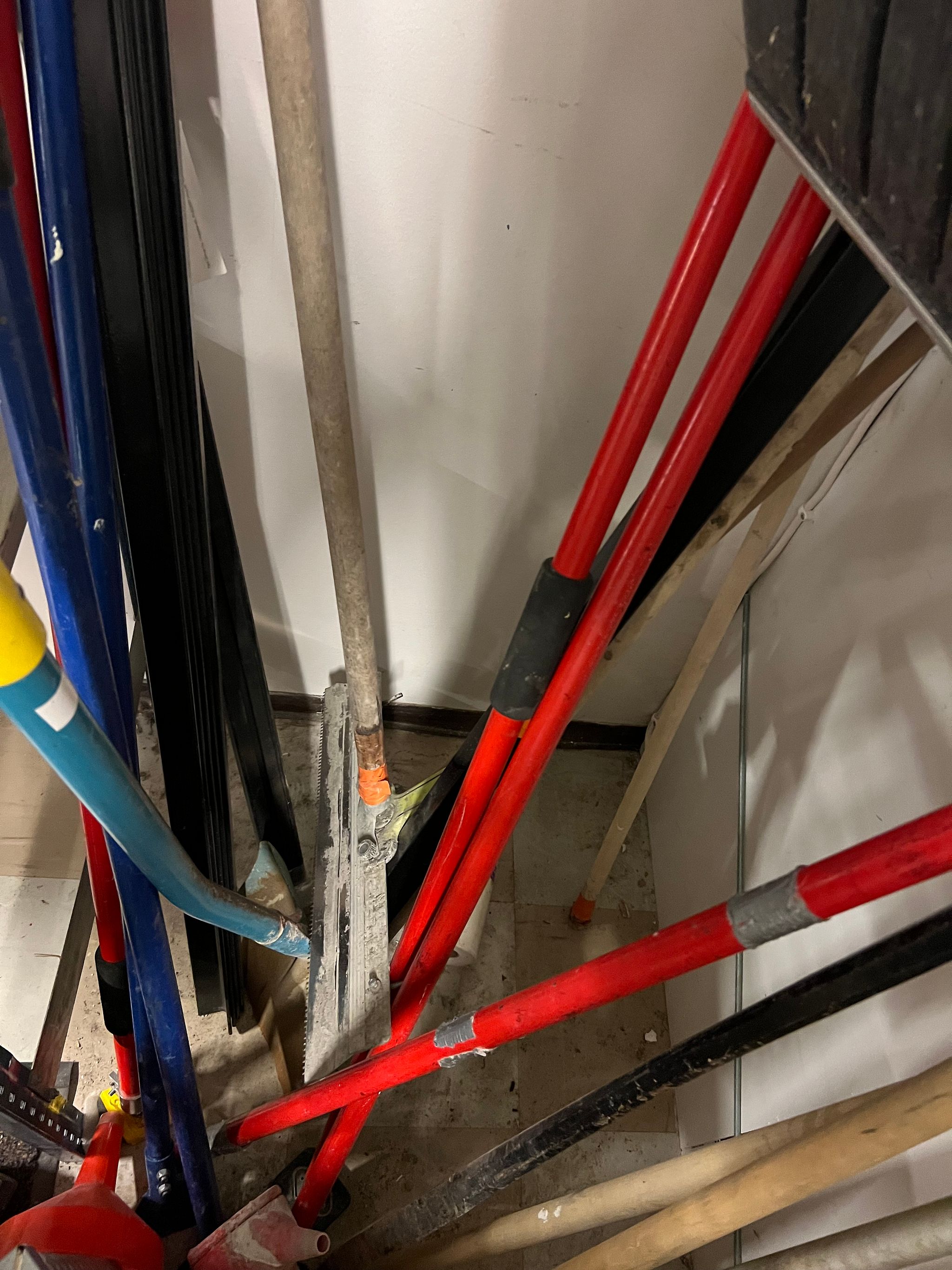 Image 6/8