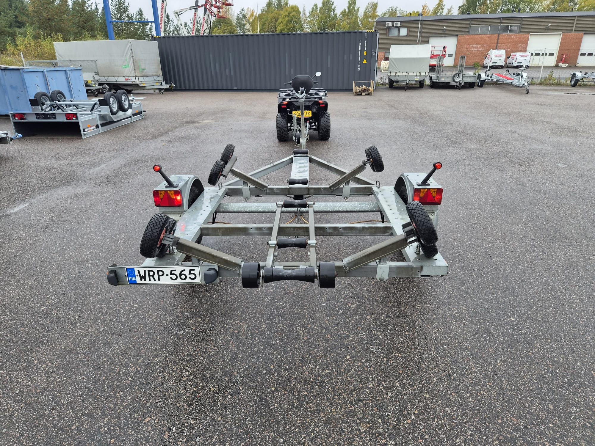 Image 2/12