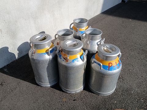 Image 1/2