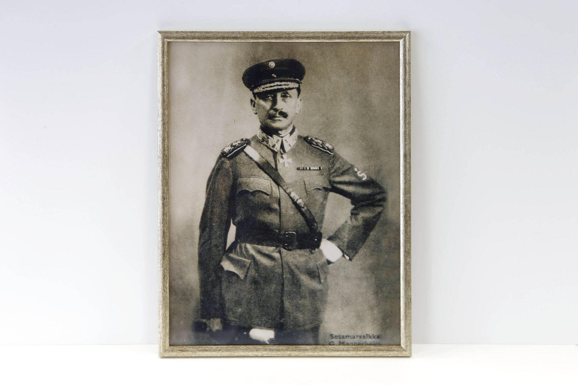 Image 1/6