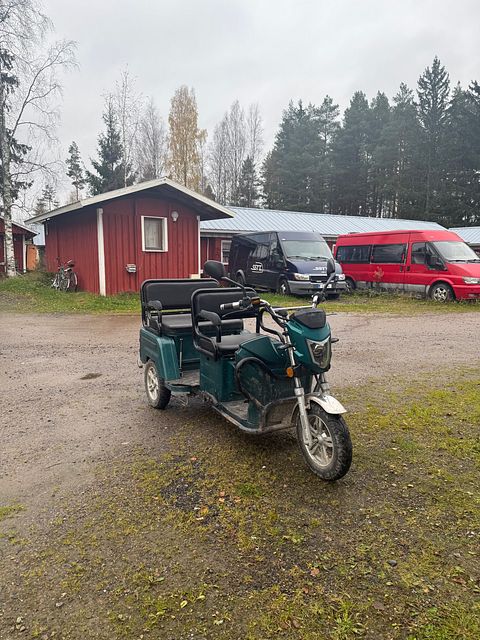 Image 1/10