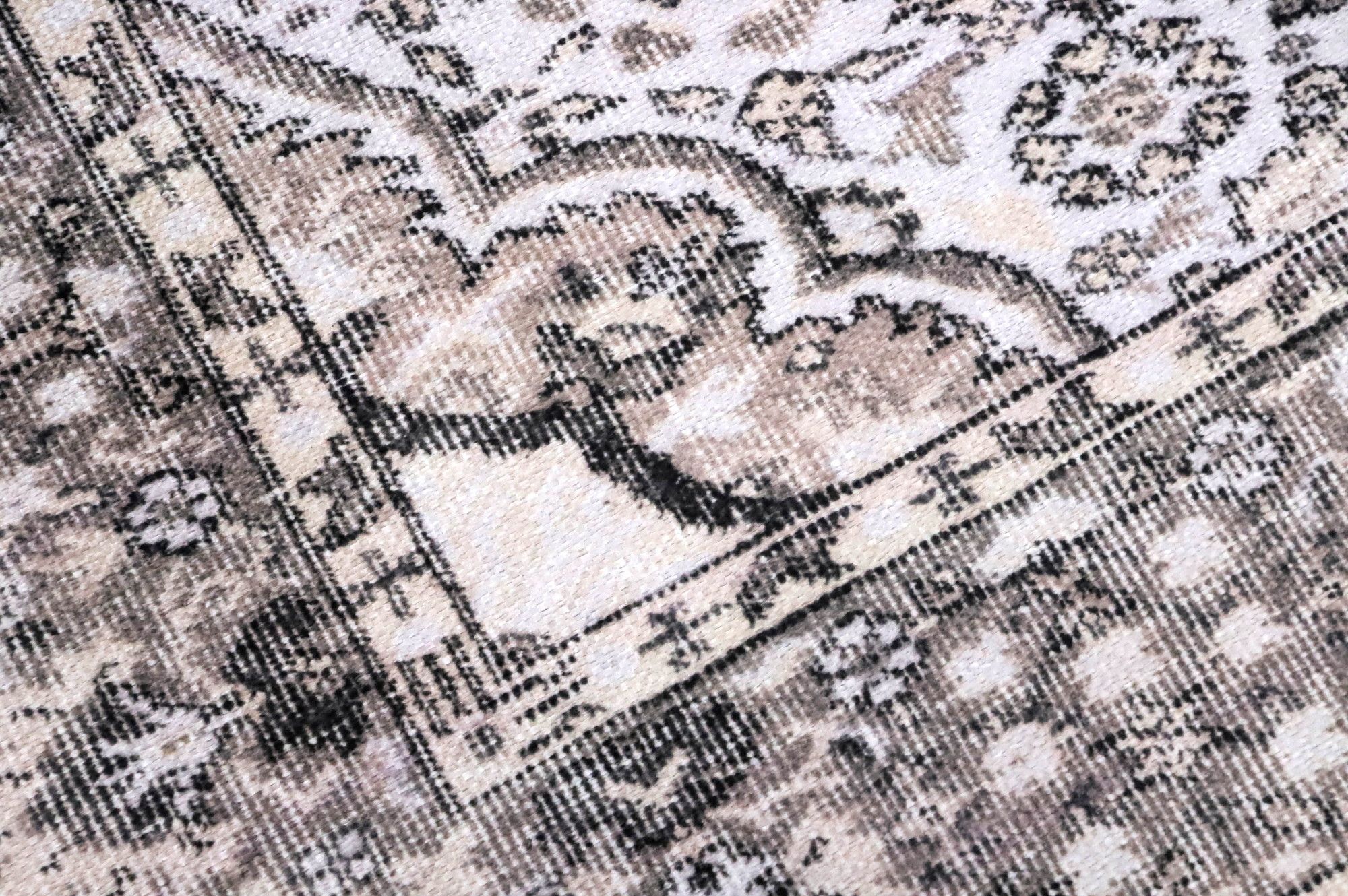Image 4/6