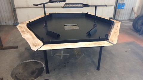 Image 2/5