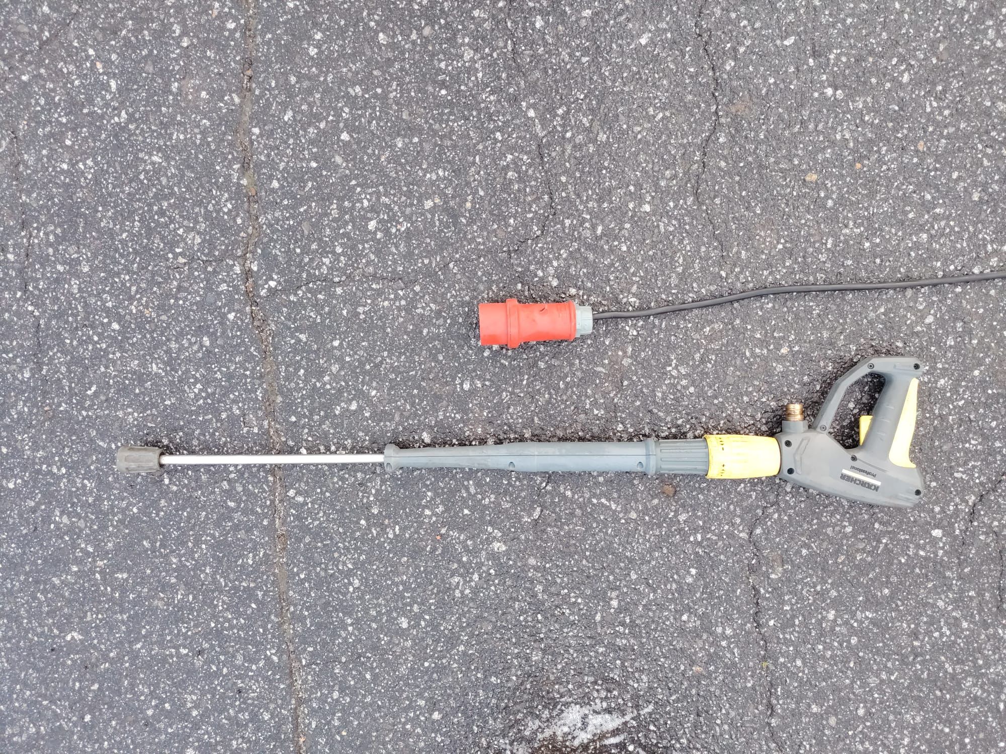 Image 6/10