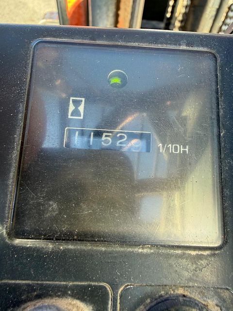 Image 4/6