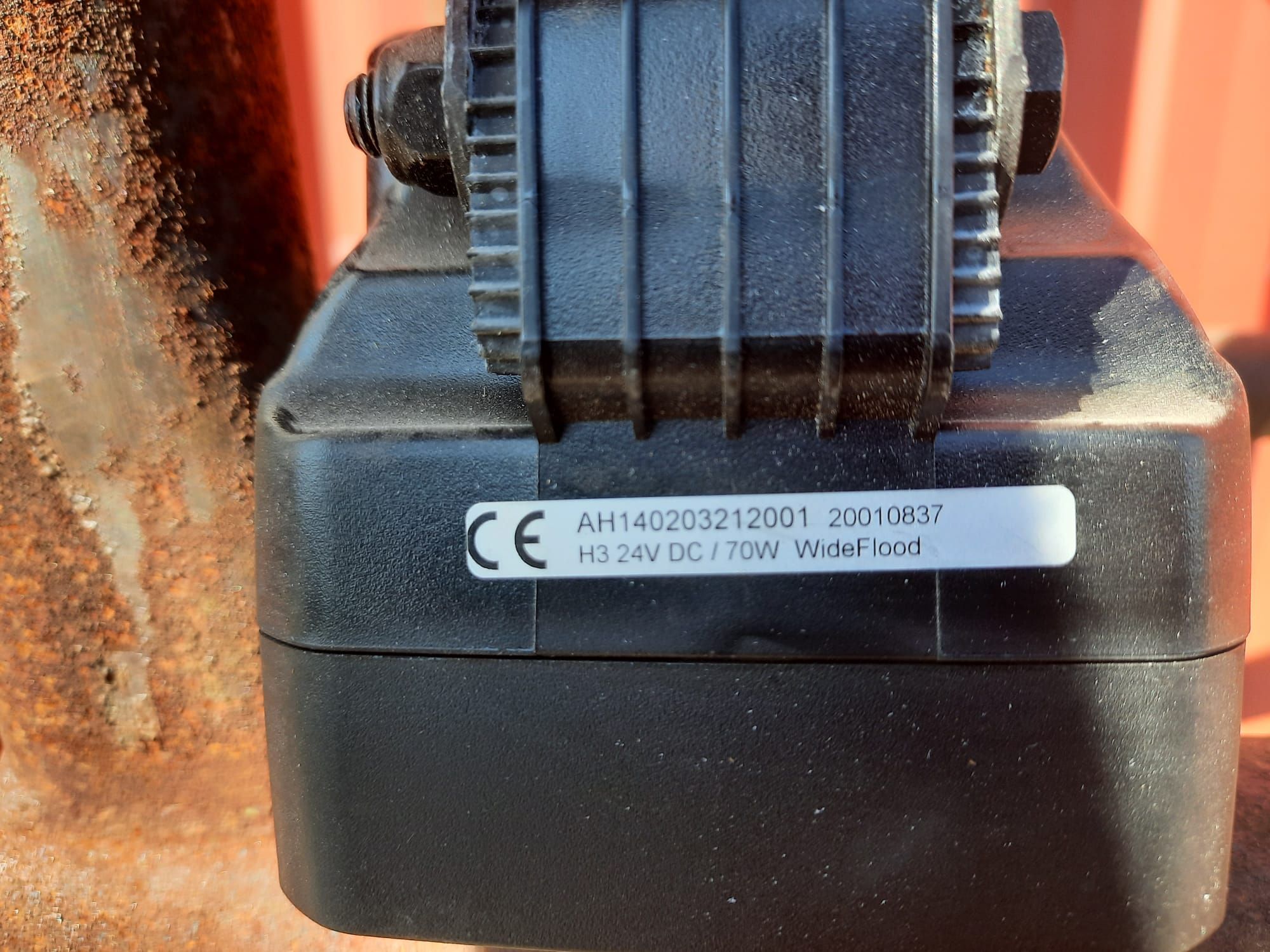 Image 6/6