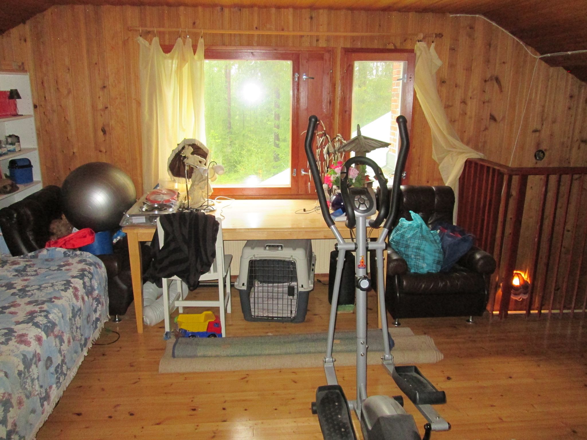 Image 8/33